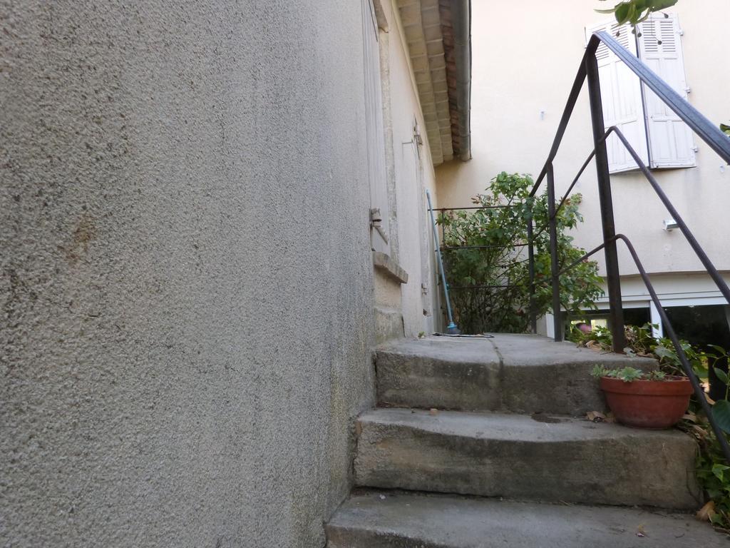 Petit Studio Le Pigeonnier A 5 Mn De Lourmarin Puyvert Exterior photo