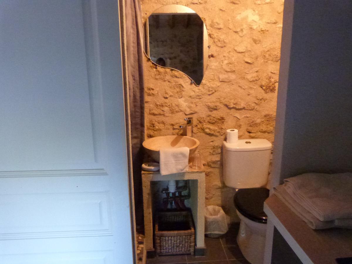 Petit Studio Le Pigeonnier A 5 Mn De Lourmarin Puyvert Exterior photo
